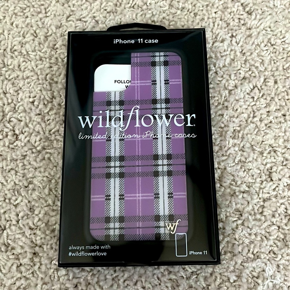 Plaid wildflower iphone 11 case!